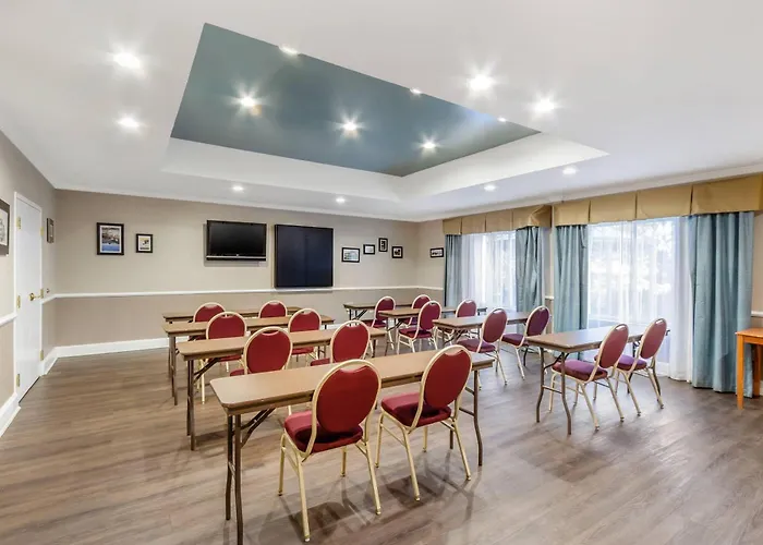 Comfort Inn & Suites North Charleston - Northwoods