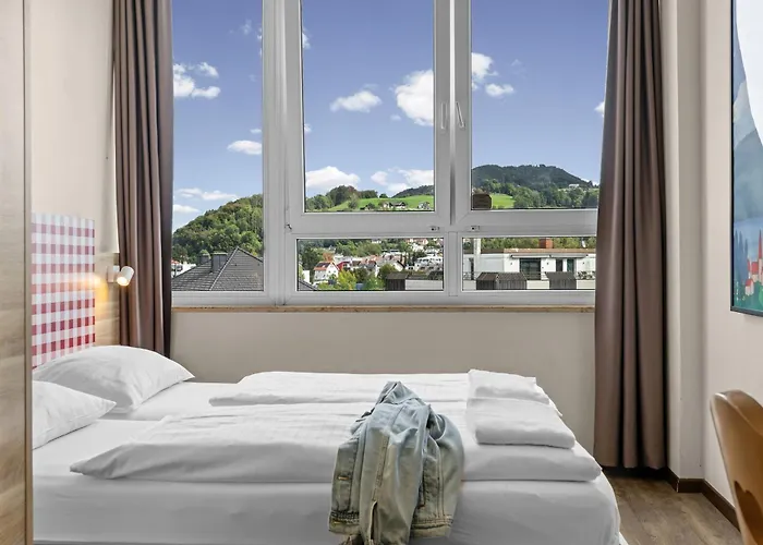 Meininger Hotel Salzburg City Center
