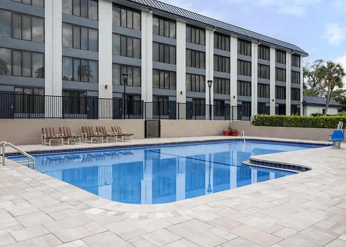 Best Western Premier Lakeland North