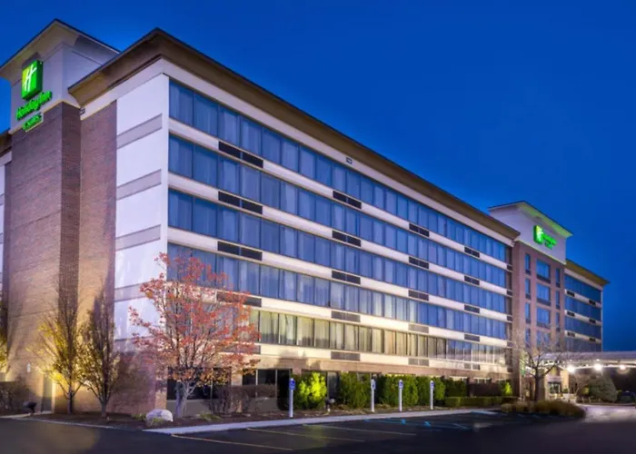 Holiday Inn & Suites Warren By Ihg
