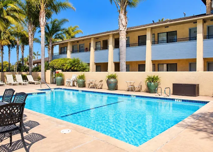 O'Cairns Inn&Suites
