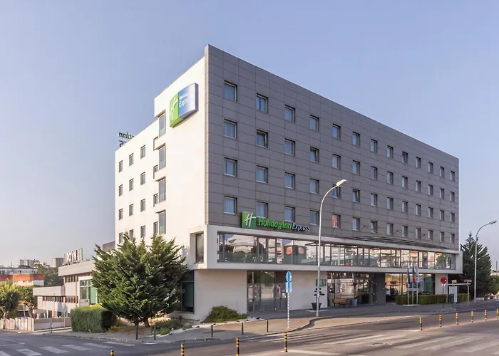 Holiday Inn Express Lisbon Alfragide By Ihg Carnaxide