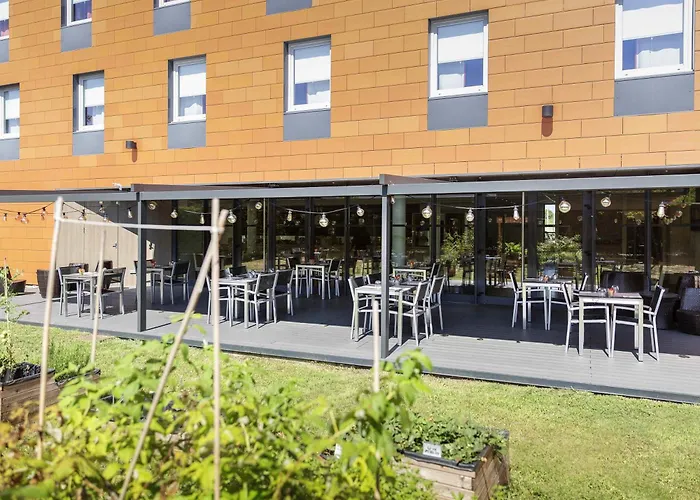 Ibis Lyon Est Chaponnay