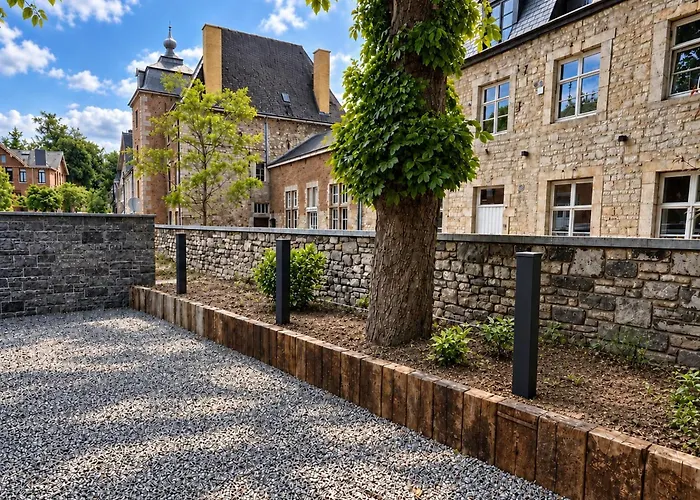 Le Manoir
