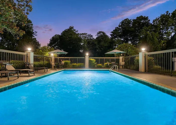 La Quinta Inn & Suites By Wyndham Jackson Airport - Pearl