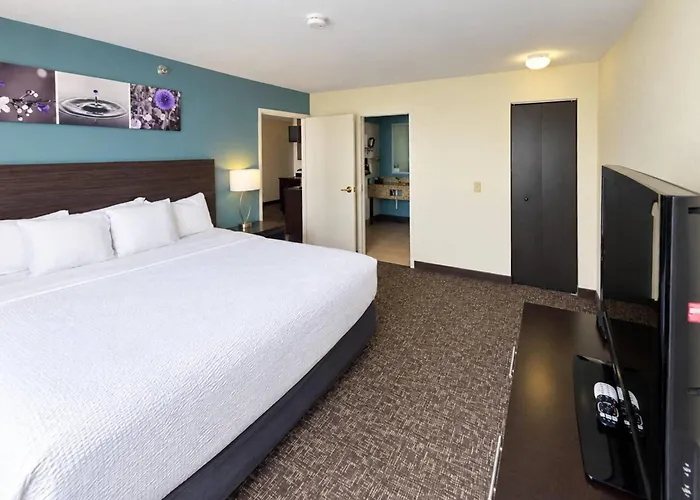 Sleep Inn & Suites Near Spirit Mountain