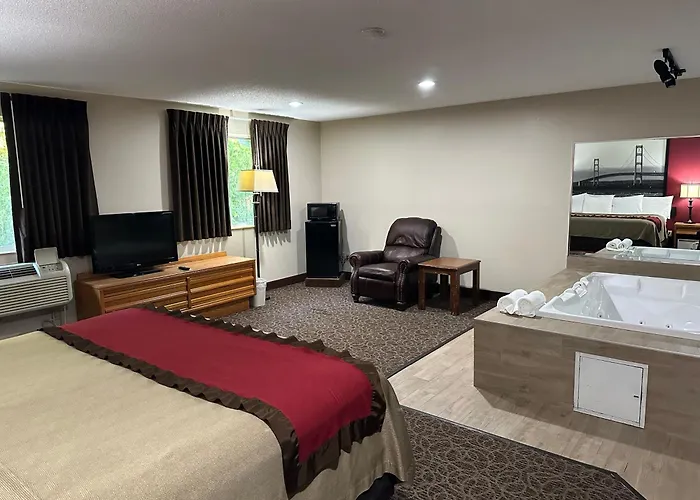 Super 8 By Wyndham West Branch