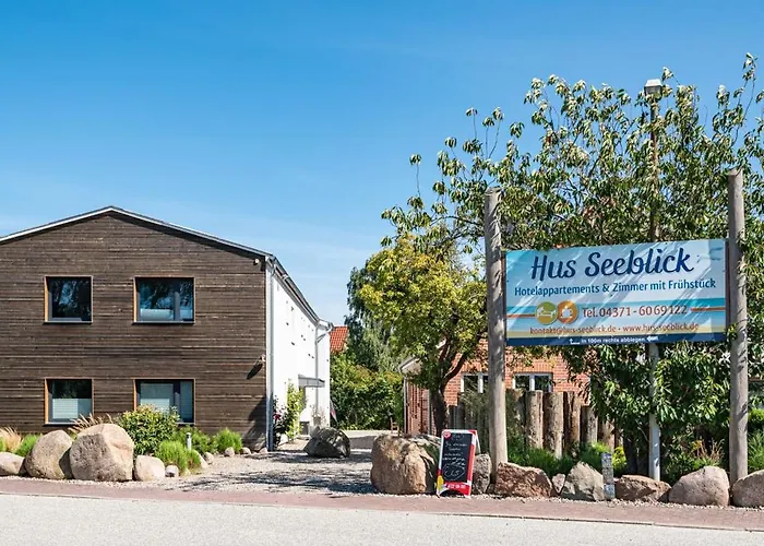 Hotel & Ferienunterkuenfte Hus Seeblick
