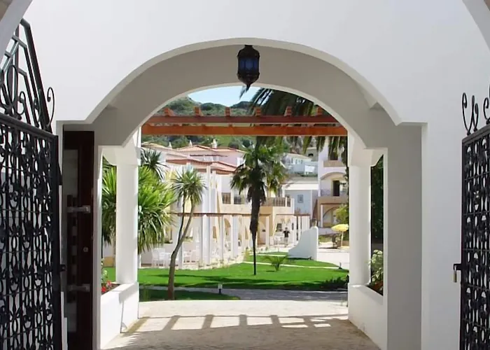Luz Bay Hotel