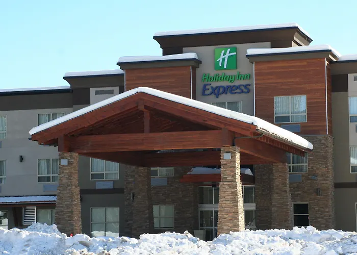 Holiday Inn Express Golden-Kicking Horse By Ihg