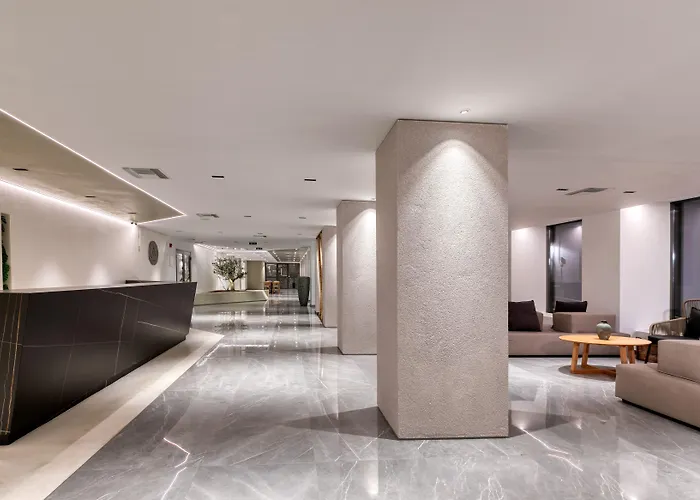Las Hotel & Spa