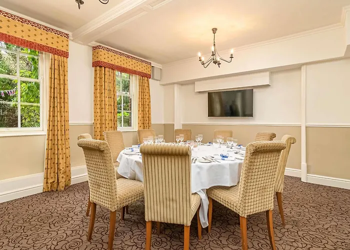 Mercure Salisbury White Hart Hotel & Apartments
