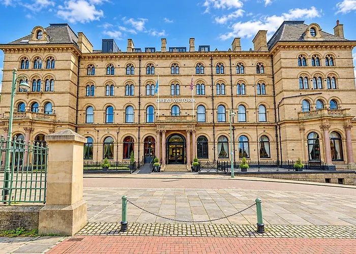 The Victoria Hotel, Bradford By Sunday