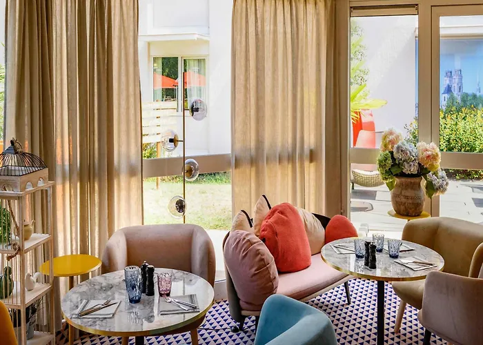 Novotel Orleans Chemins De Sologne Demeures De Campagne
