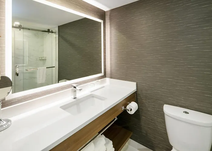 Radisson Blu Vancouver Airport Hotel & Marina