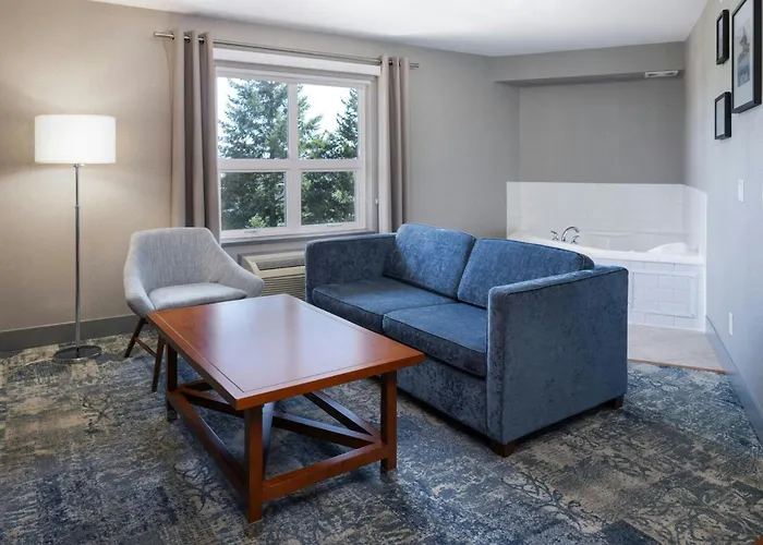 Four Points By Sheraton Victoria Gateway