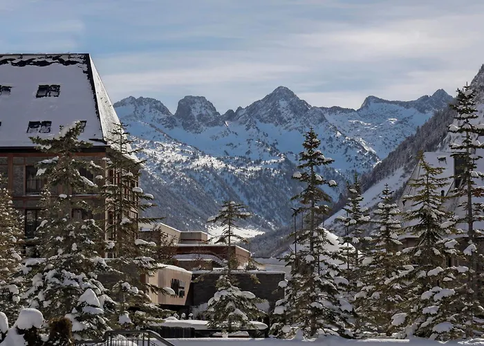 Mim Baqueira Member Of Melia Collection