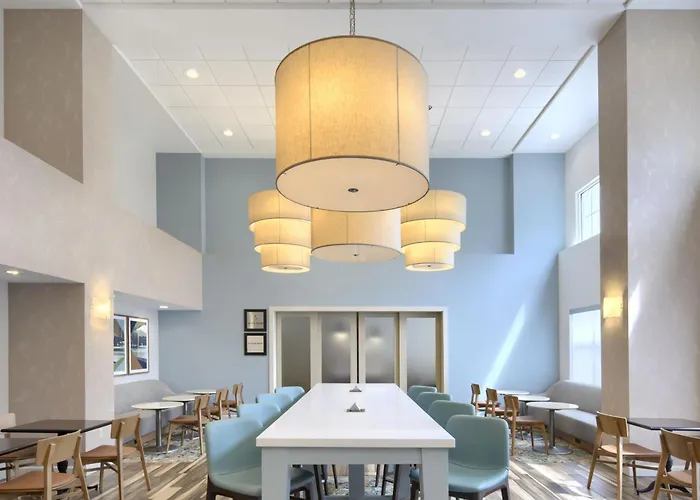Hampton Inn & Suites Berkshires-Lenox