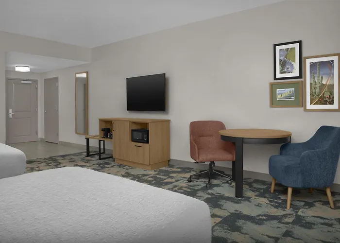 Hampton Inn & Suites Phoenix Glendale-Westgate
