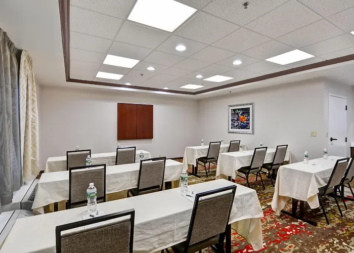 Hampton Inn Albany-Wolf Road