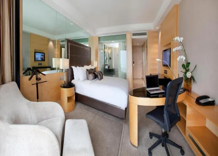 Dorsett Grand Subang Hotel