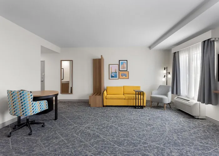 Hampton Inn & Suites Chicago Deer Park