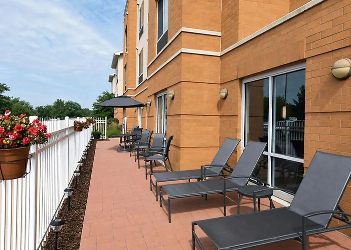 Fairfield Inn & Suites By Marriott Milwaukee Airport