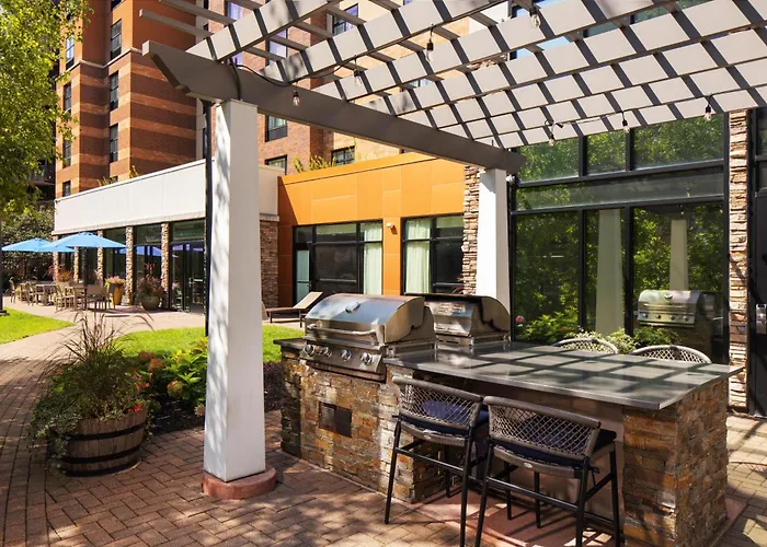 Homewood Suites By Hilton Minneapolis - Saint Louis Park At West End