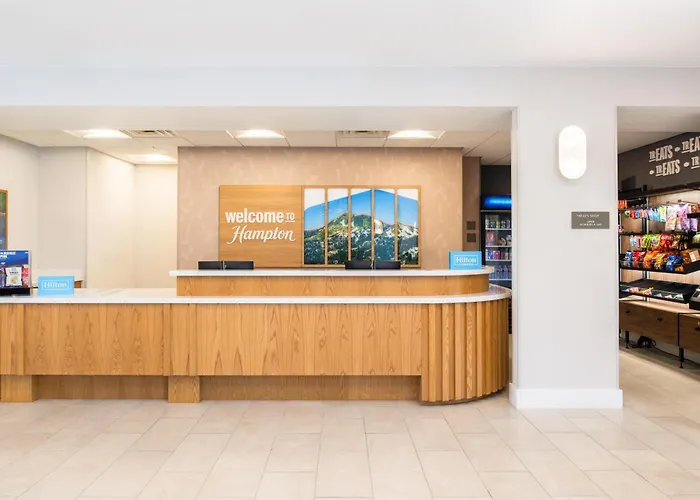 Hampton Inn & Suites Redding