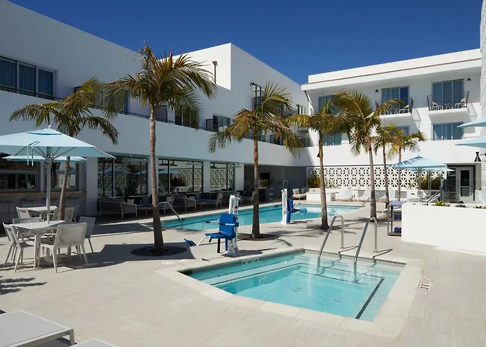 Courtyard By Marriott Santa Barbara Downtown