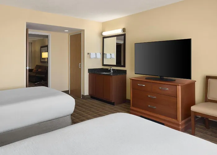 Embassy Suites Greenville Golf Resort & Conference Center