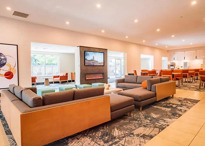 La Quinta By Wyndham Danbury