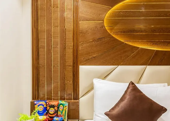 Hotel Grand Plaza - Near New Delhi Railway Station And Connaught Place - By M S Hospitality