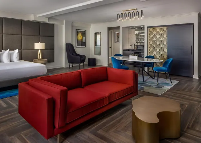 Hotel Deco Omaha, Tapestry Collection By Hilton