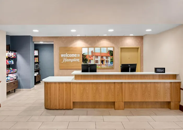 Hampton Inn & Suites Williamsburg-Central