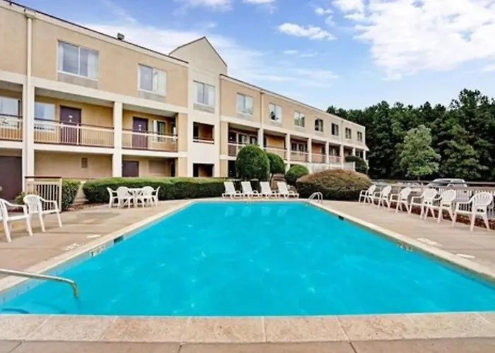 Days Inn By Wyndham Atlanta/Southlake/Morrow