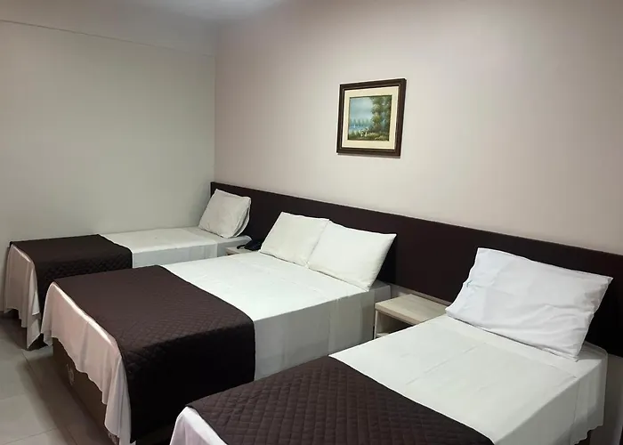 Hotel Lawrence