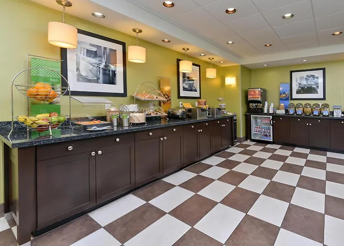 Hampton Inn Iowa City/University Area