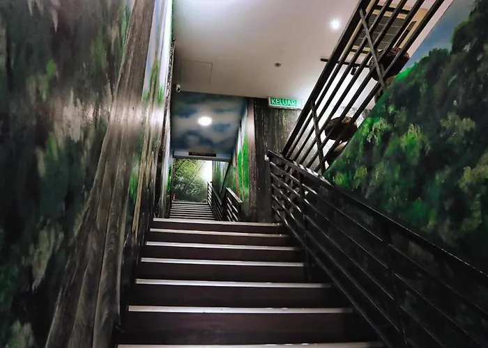 Rain Forest Hotel