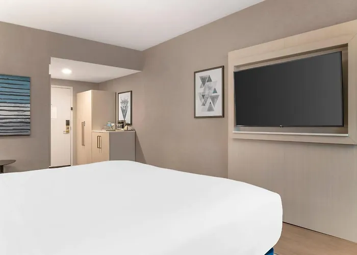 Radisson Plaza Hotel At Kalamazoo Center
