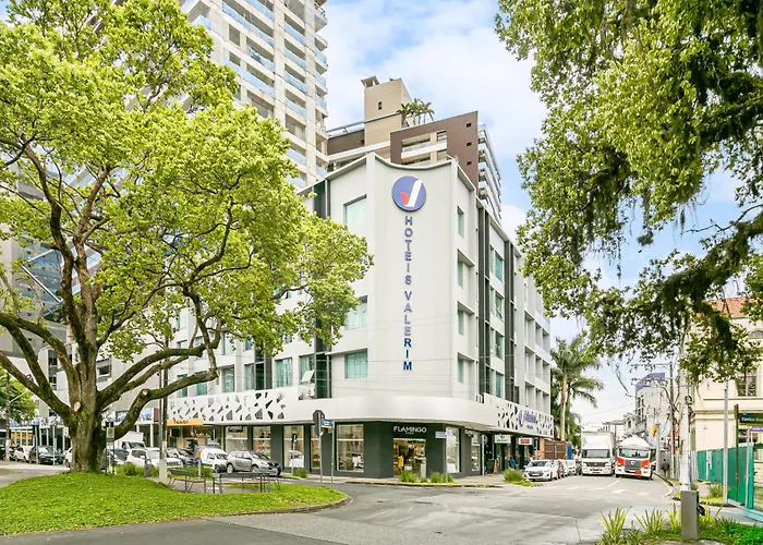 Hotel Valerim Itajaí / Navegantes