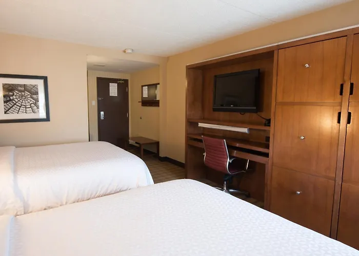 Four Points By Sheraton Winnipeg South