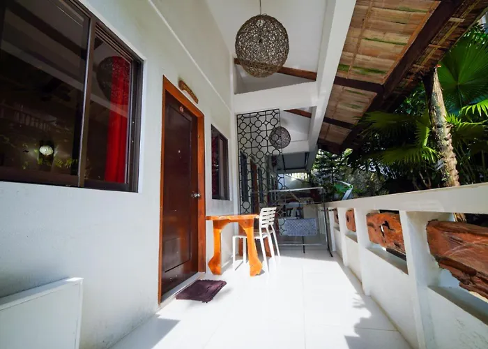 Cocoloco Beach Resort