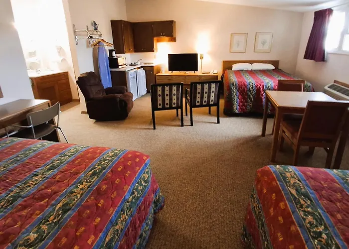 Red Carpet Inn - Windom
