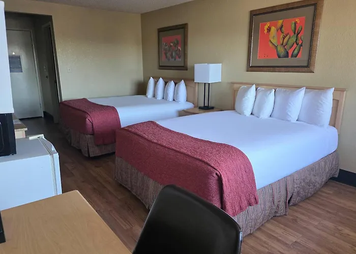 Oxnard Inn Lancaster