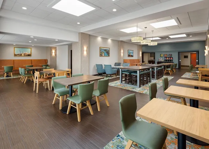 Hampton Inn Seattle/Everett Downtown