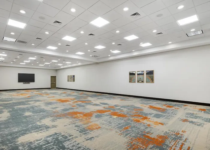 Hampton Inn & Suites Bend