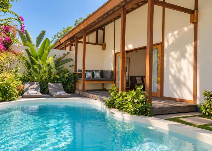 Gili Teak Beach Front Resort