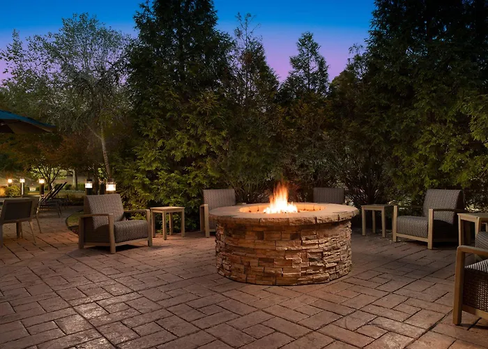 Courtyard By Marriott Hot Springs