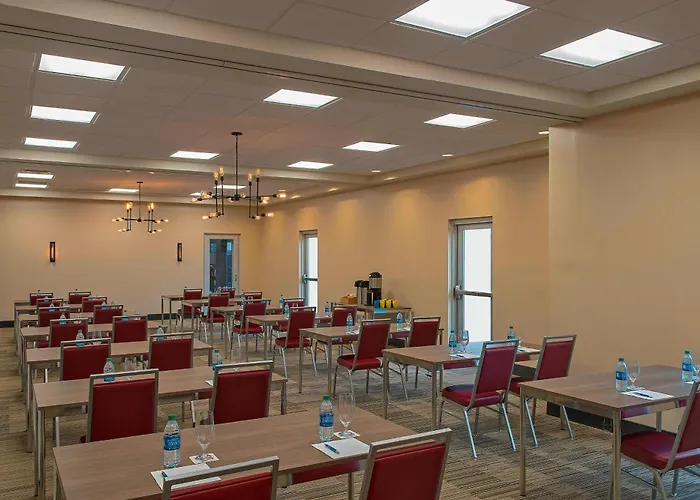 Four Points By Sheraton Midland